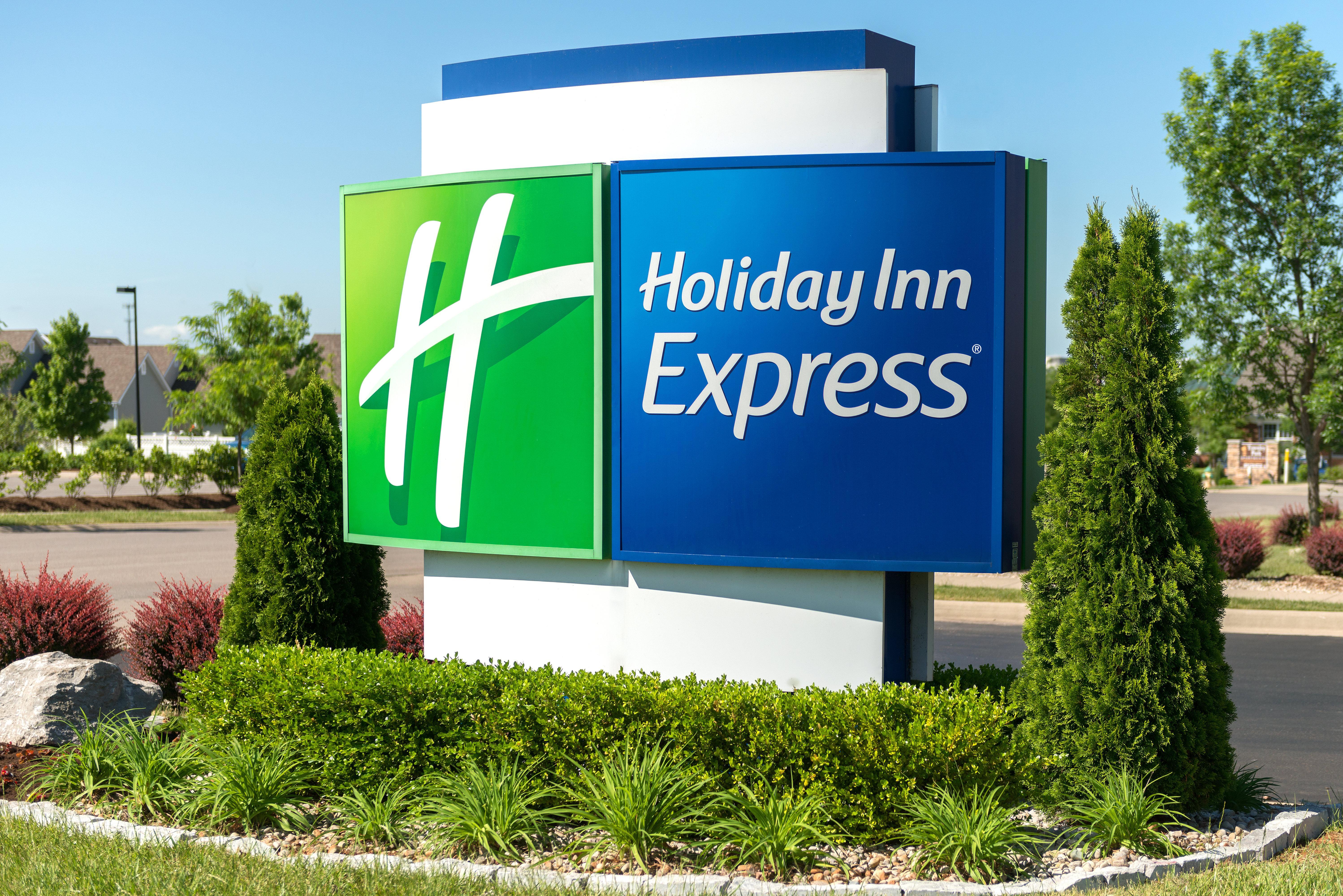 Holiday Inn Express & Suites Lexington Downtown Area-Keeneland, An Ihg Hotel Esterno foto