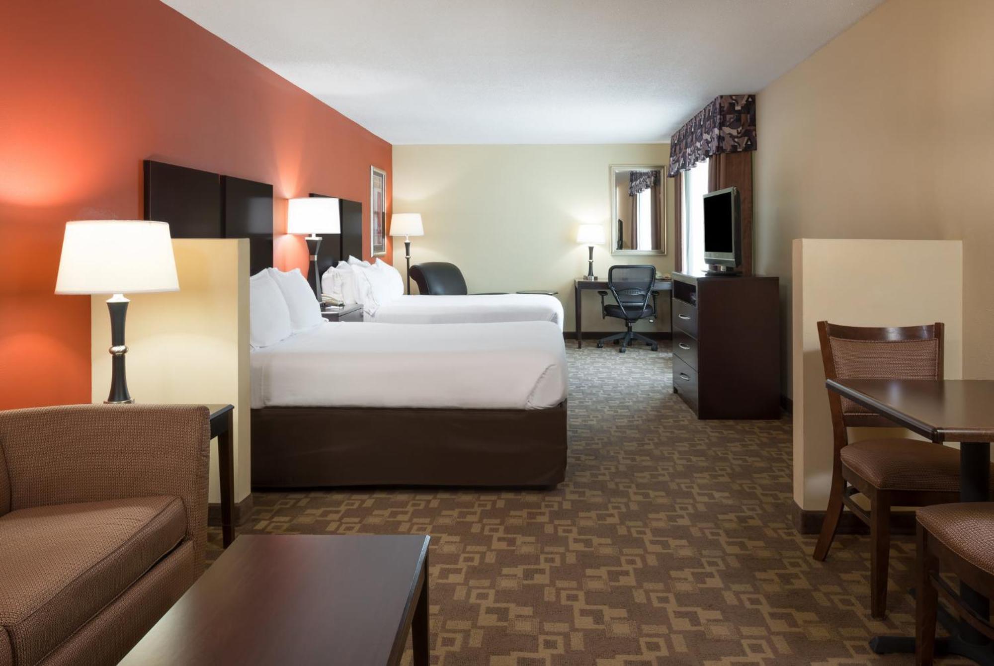 Holiday Inn Express & Suites Lexington Downtown Area-Keeneland, An Ihg Hotel Esterno foto